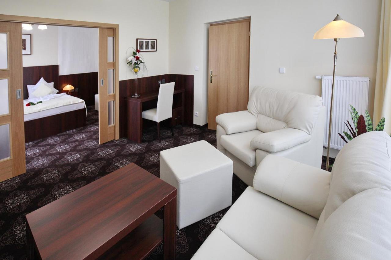 Spa Hotel Diana Františkovy Lázně 외부 사진